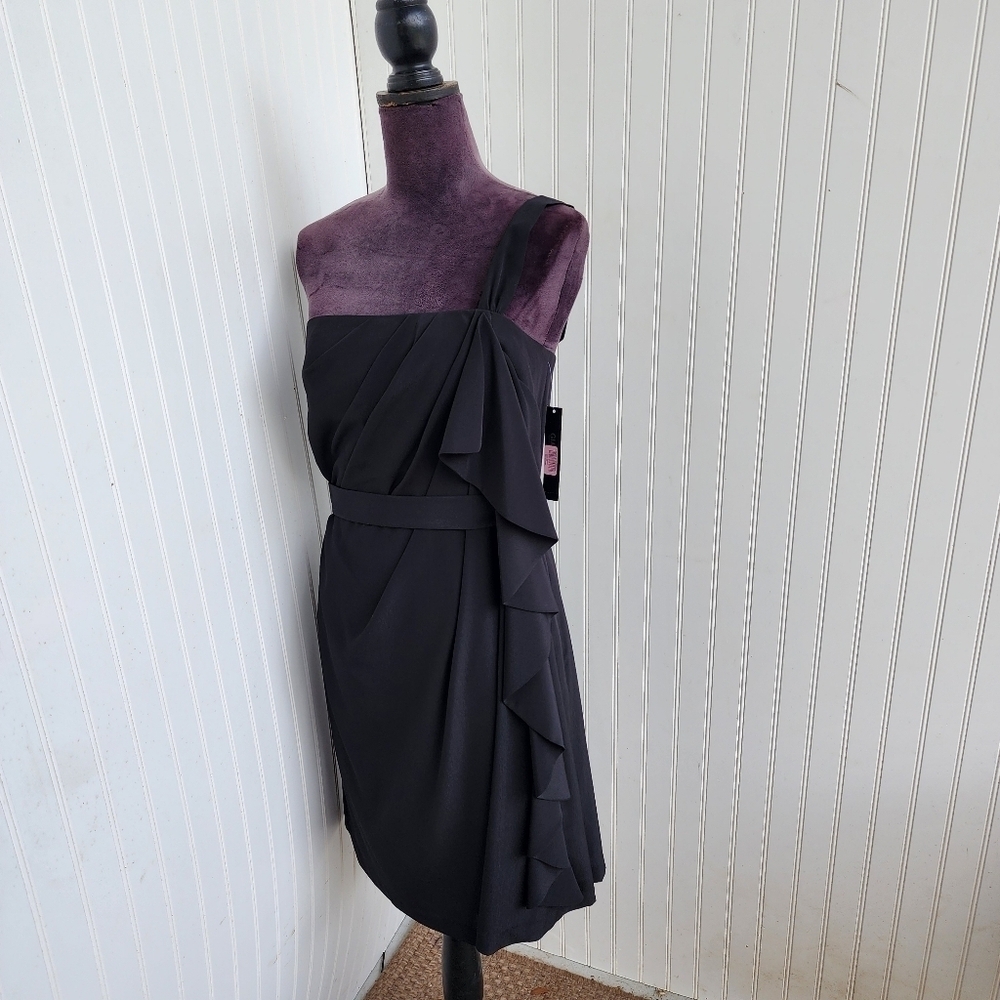 NWT $158 Gianni Bini One Shoulder Cocktail Dress Ruched Little Black Dress Sz 6 - Picture 4 of 11